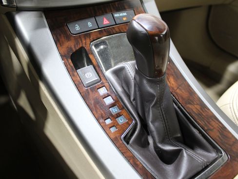 Used 2011 Buick LaCrosse CXL w/ Driver Confidence Package image 21