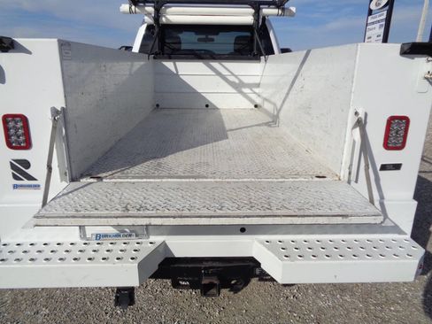 Used 2022 Ford F250 XL w/ Power Equipment Group image 12