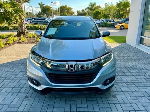 Certified 2019 Honda HR-V EX-L image 2