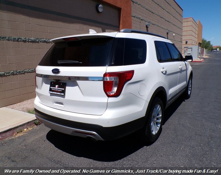 Used 2017 Ford Explorer XLT w/ Equipment Group 202A FWD image 6