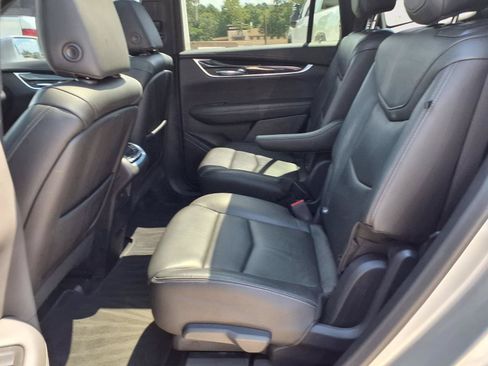 Used 2020 Cadillac XT6 Premium Luxury FWD image 18