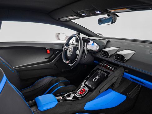 Used 2023 Lamborghini Huracan Tecnica RWD image 25