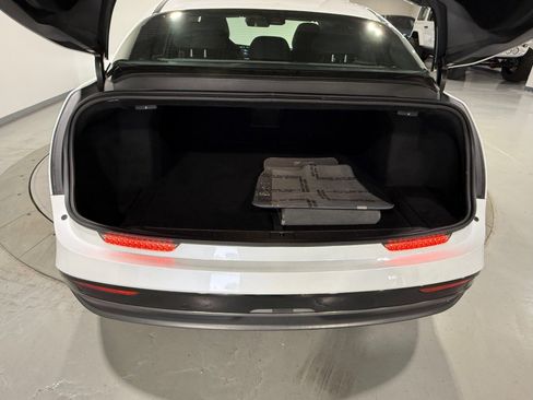 Used 2024 Lucid Air Touring AWD/4WD image 17