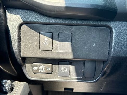 Used 2023 Toyota Tacoma SR AWD/4WD image 28