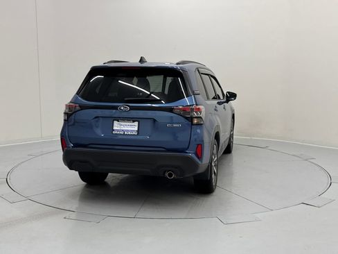 Certified 2025 Subaru Forester Touring w/ Popular Package - Touring AWD/4WD image 5