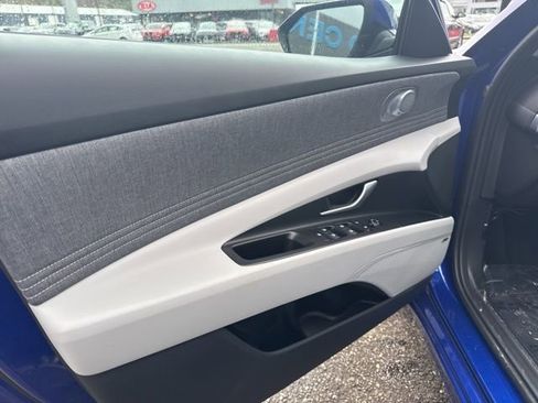 New 2026 Hyundai Elantra Limited FWD image 16