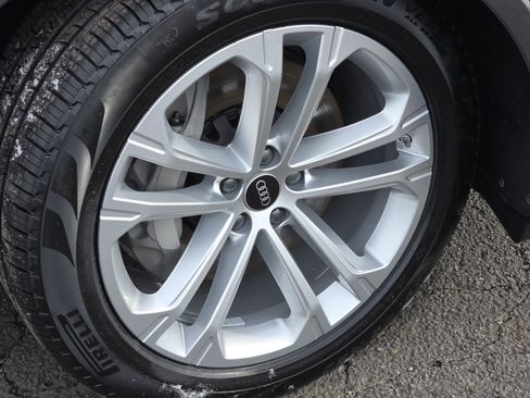 New 2026 Audi Q7 3.0T Premium Plus image 15