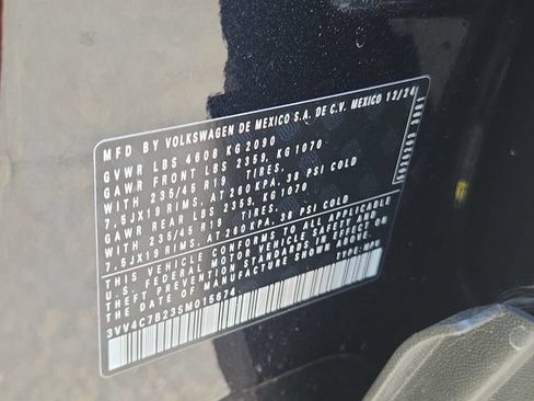Certified 2025 Volkswagen Taos SEL AWD/4WD image 16