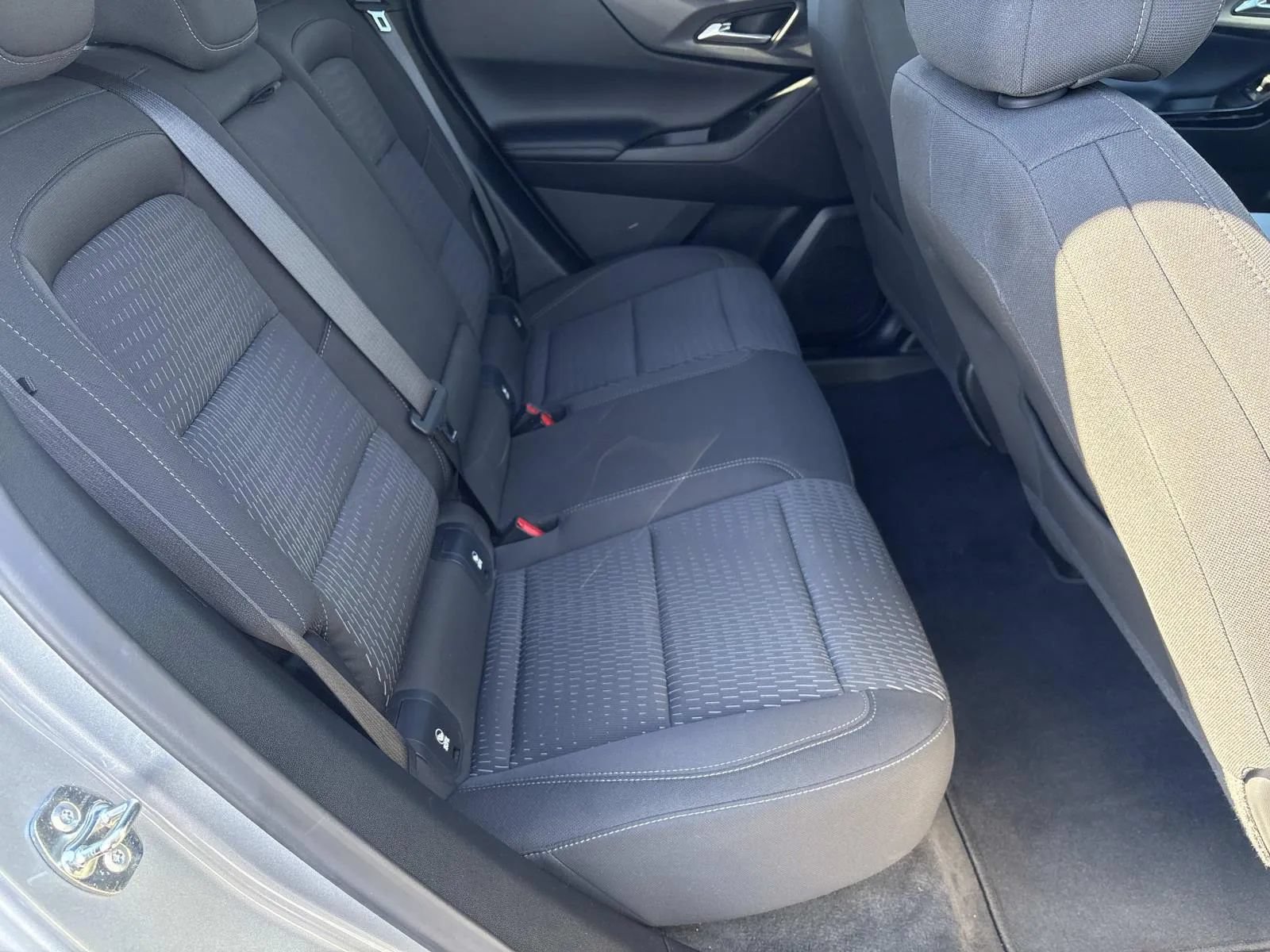 Used 2025 Chevrolet Equinox LT FWD image 20