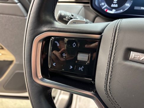 Used 2023 Land Rover Range Rover Sport SE image 19