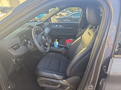 Used 2025 Ford Explorer ST-Line w/ Premium Package RWD image 5
