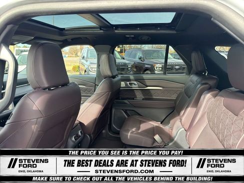 Used 2025 Ford Explorer Platinum w/ LUX Leather Package AWD/4WD image 34