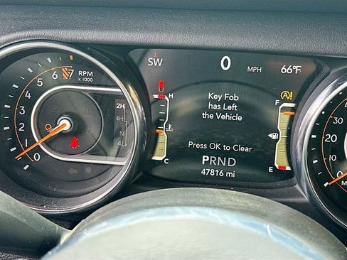 Used 2020 Jeep Gladiator Overland w/ Popular Equipment Package image 13