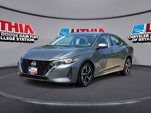 Used 2025 Nissan Sentra SV FWD image 1