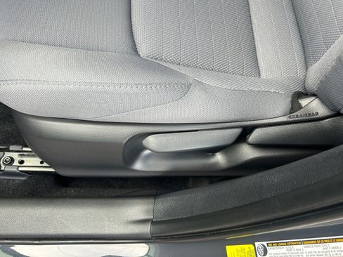 Used 2023 Toyota Corolla SE FWD image 16