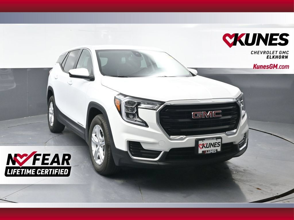 Used 2024 GMC Terrain SLE FWD image 1