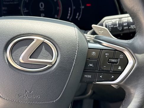 Used 2024 Lexus RX 350 FWD w/ Technology Package image 27