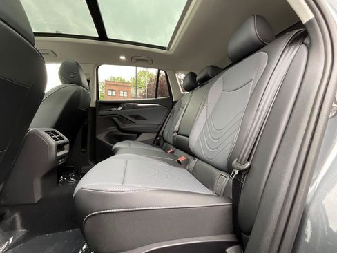 New 2026 Volkswagen Tiguan SE AWD/4WD image 13