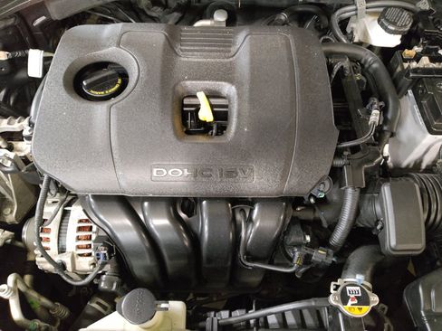 Used 2020 Hyundai Elantra SEL image 30