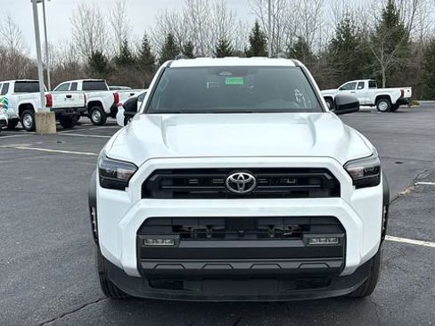 New 2026 Toyota 4Runner SR5 image 8