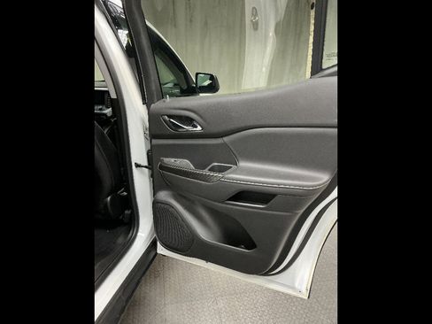 Used 2019 GMC Acadia SLT w/ Black Edition image 23