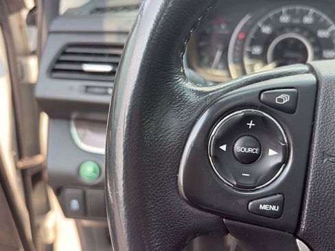Used 2015 Honda CR-V EX-L image 11
