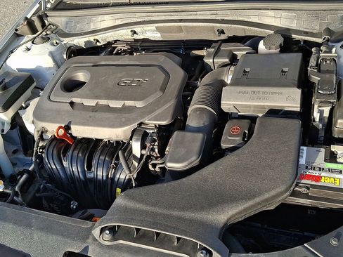 Used 2018 Kia Optima LX image 28