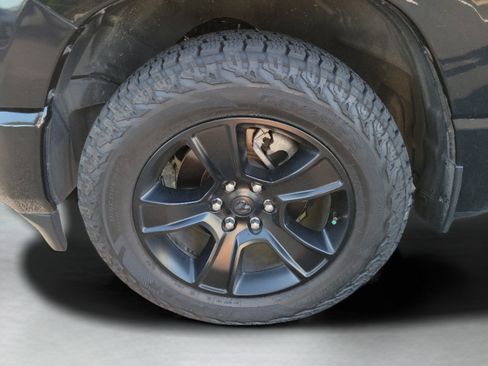 Used 2024 RAM 1500 Big Horn AWD/4WD image 30
