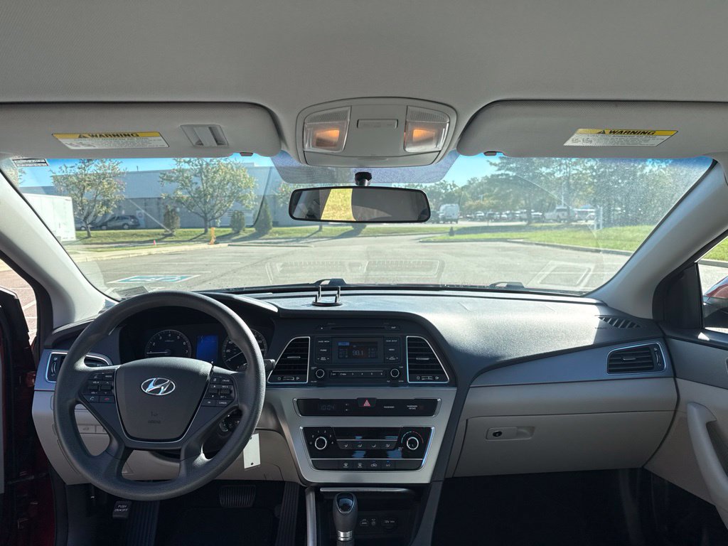 Used 2015 Hyundai Sonata SE FWD image 15