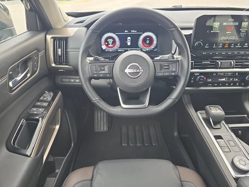 Certified 2025 Nissan Pathfinder Platinum w/ Cargo Package AWD/4WD image 14