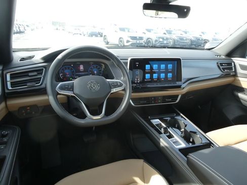 New 2026 Volkswagen Atlas Cross Sport SE AWD/4WD image 8