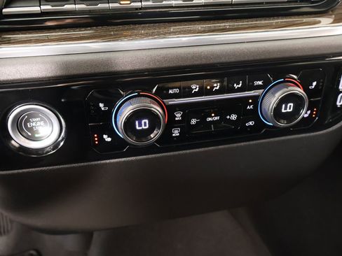 Used 2024 Chevrolet Silverado 1500 LT AWD/4WD image 7