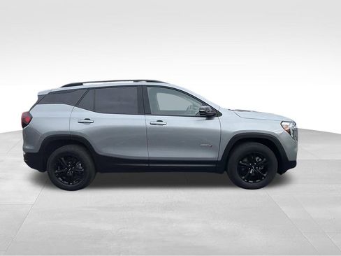 Used 2023 GMC Terrain AT4 AWD/4WD image 2