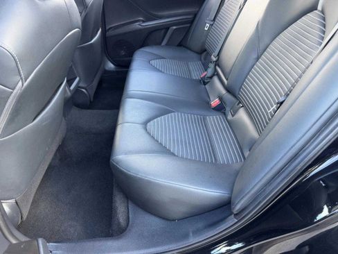 Used 2021 Toyota Camry SE w/ Carpet Mat Package (TMS) image 33