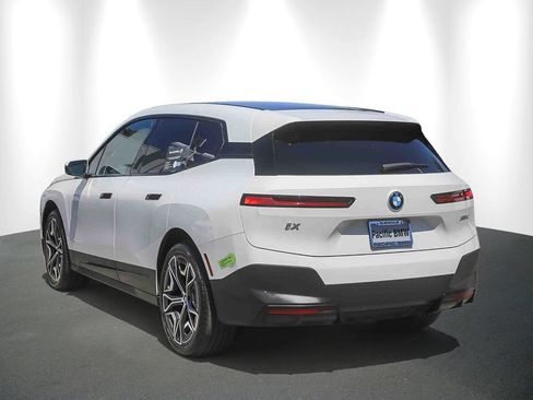Certified 2024 BMW iX xDrive50 AWD/4WD image 4
