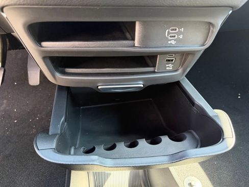 New 2026 Chrysler Pacifica Select image 22