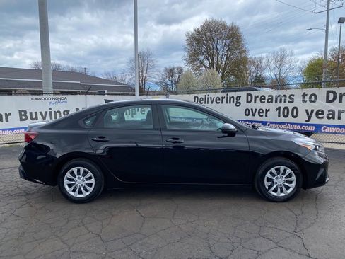Used 2023 Kia Forte LX FWD image 2