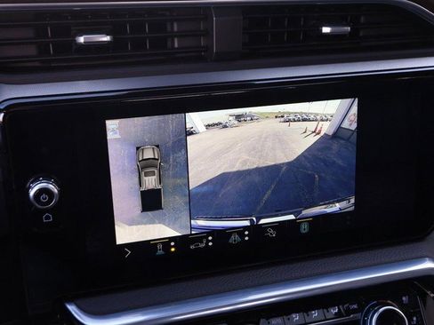 Used 2022 GMC Sierra 1500 Denali w/ Denali Reserve Package image 18