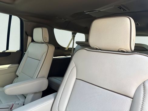 New 2026 GMC Yukon XL Denali w/ Denali Reserve Package AWD/4WD image 22