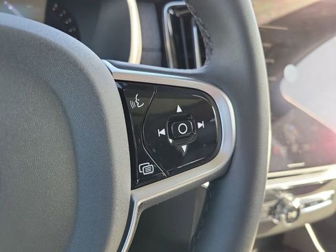 New 2026 Volvo XC90 B6 Ultra w/ Protection Package image 25