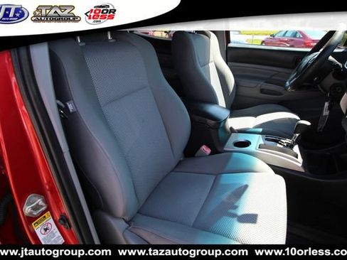 Used 2014 Toyota Tacoma PreRunner w/ TRD Sport Package RWD image 14