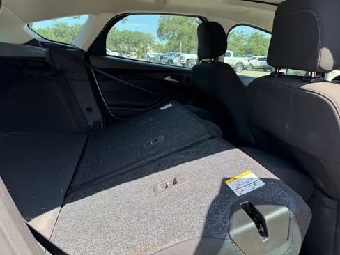 Used 2018 Ford Focus SEL FWD image 17