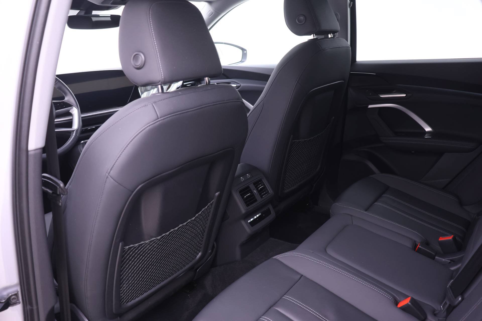 Certified 2025 Audi Q5 Premium AWD/4WD image 14