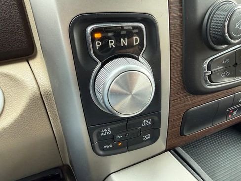 Used 2017 RAM 1500 Laramie w/ Convenience Group image 29