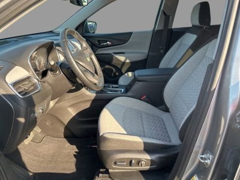Used 2024 Chevrolet Equinox LT image 11