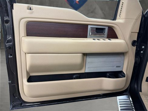 Used 2014 Ford F150 King Ranch w/ King Ranch Luxury Package AWD/4WD image 35