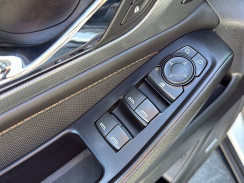 Used 2019 Chevrolet Traverse Premier w/ Redline Edition image 27