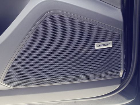 New 2026 Porsche Cayenne image 14