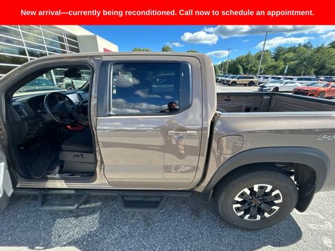 Used 2023 Nissan Frontier PRO-4X w/ Technology Package AWD/4WD image 7