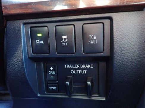 Used 2017 Toyota Tundra Limited w/ Limited Premium Package image 20